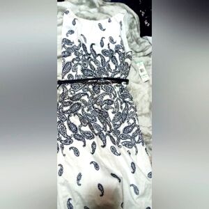 NWT Paisley print dress with accent belt